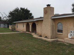 1305 W Lucille St, Hebbronville, TX 78361