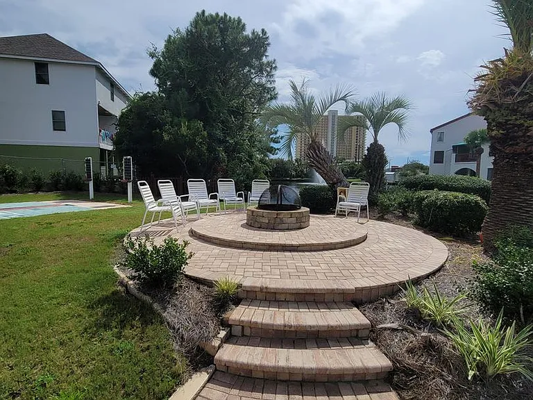 8730 Thomas Dr #101 — Photo 33