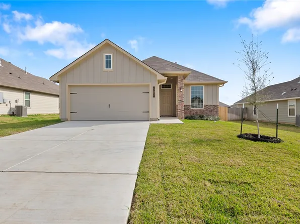 222 Cross Ln, Caldwell, TX 77836