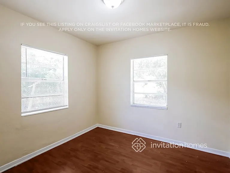 1815 NE 178th St — Photo 10