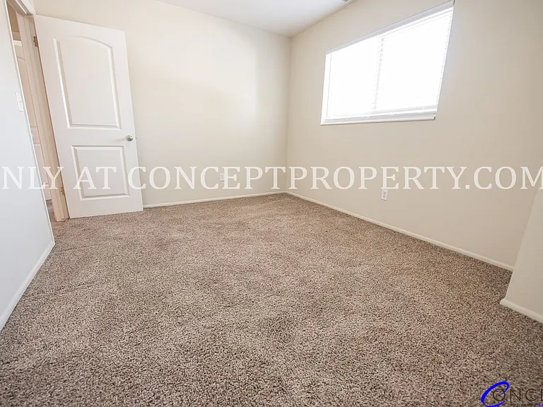 100 S Orchard Dr — Photo 53