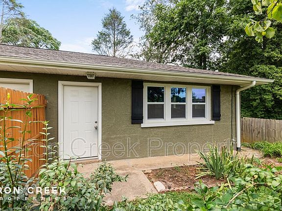 2nd image of 346 Cummins Rd #2