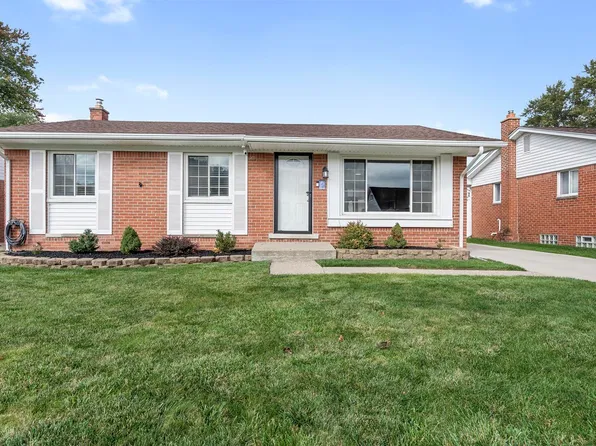 14446 Stoeflet St, Gibraltar, MI 48173