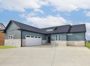 106 Saint Marys Ct, Stuart, IA 50250