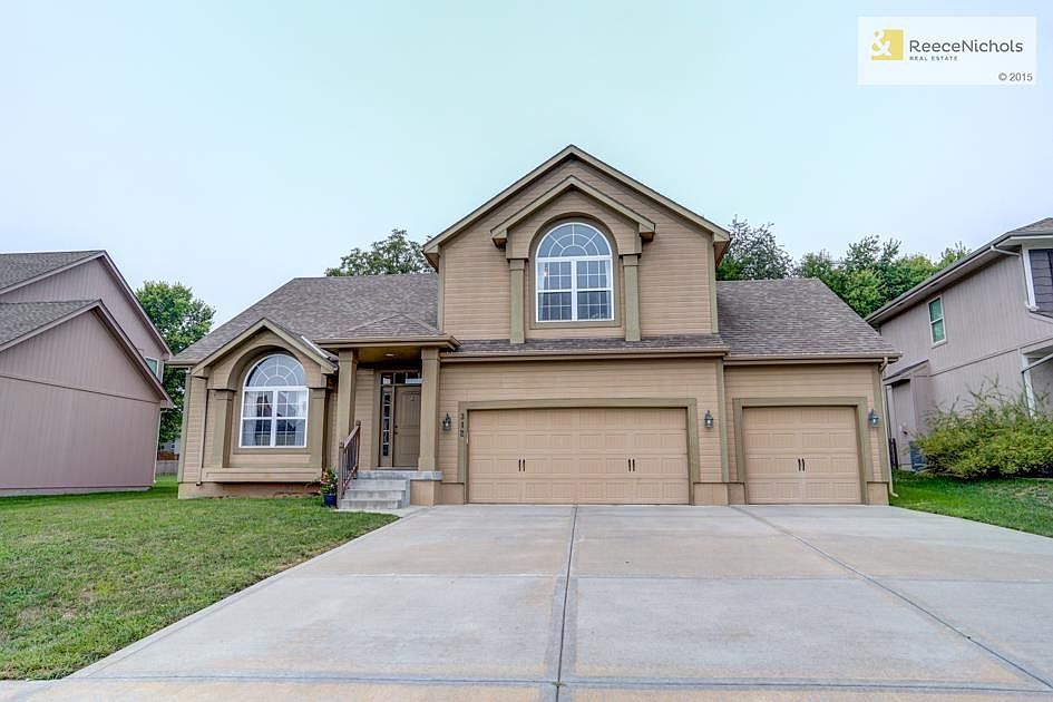 1st image of 312 SE Wood Ln