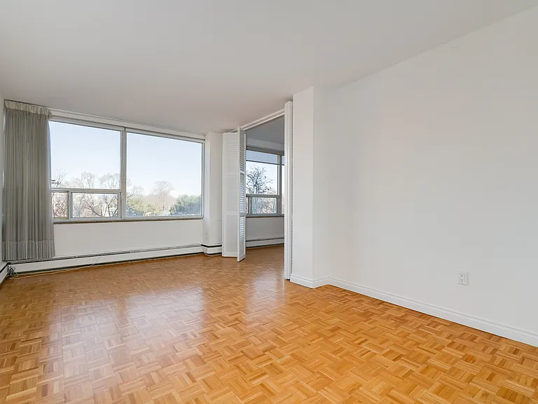 650 Briar Hill Ave — Photo 9