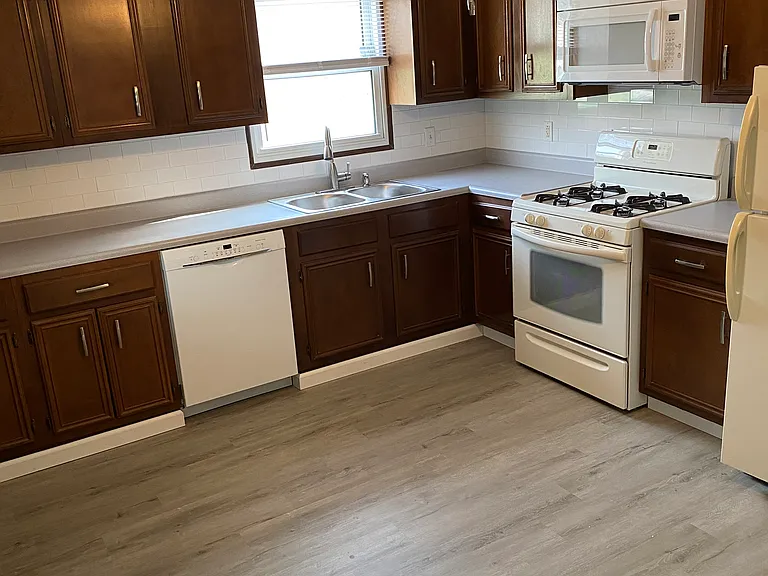 118 Clayton Dr — Photo 7
