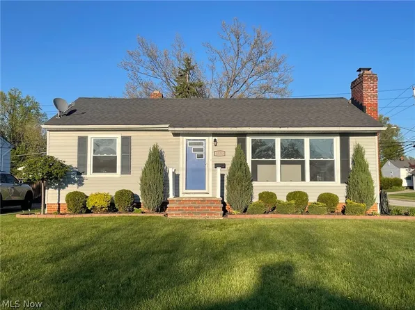 1683 Dennis Dr, Wickliffe, OH 44092