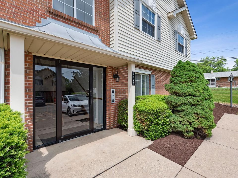 1st image of 5242 Farm House Ln Unit 31