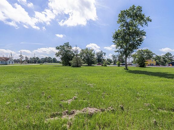 3rd image of 159 Colorado St