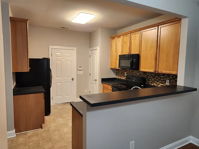 3553 Sunbright Ln — Photo 8