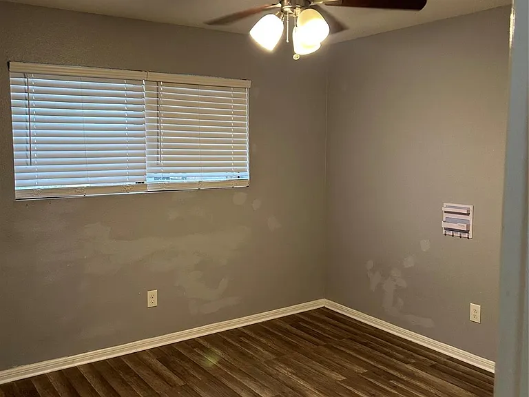 2336 N Pearland Ave #C — Photo 9