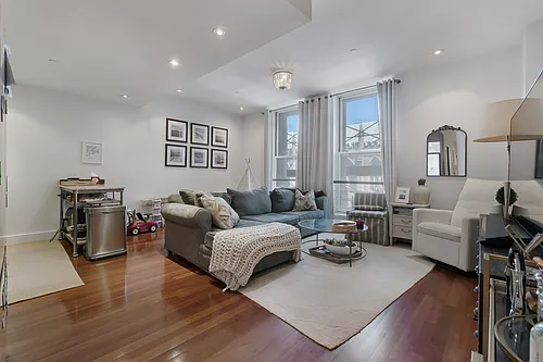 166 Montague St #3A Photo 1