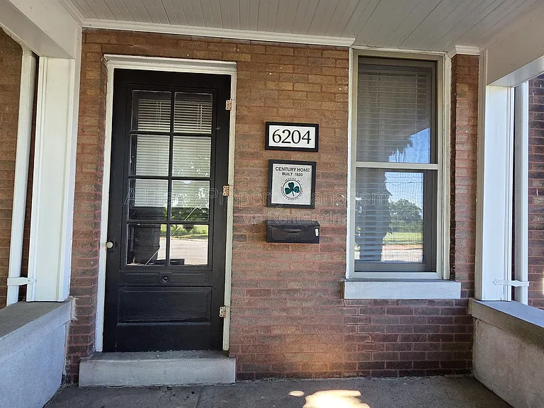 6204 Clayton Ave — Photo 2