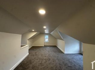 1061 Greyton Rd, Cleveland Heights, OH 44112