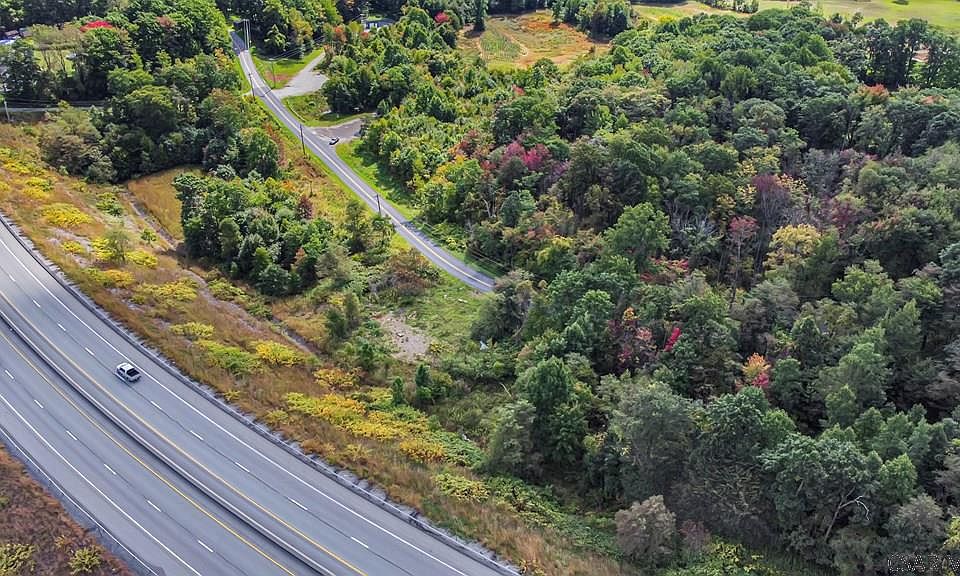 2nd image of 338 Whitetail Rd