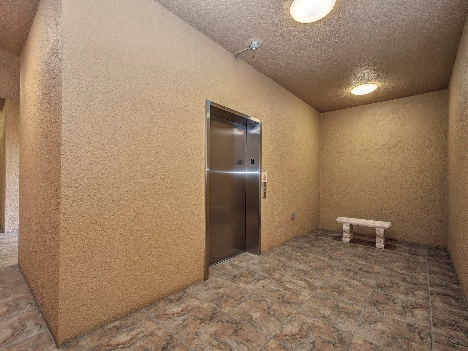 2 bed, 1830 sqft, $3,200 — Photo 4