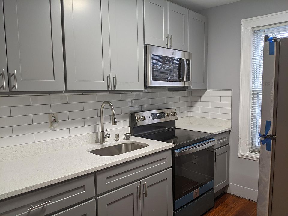 1st image of 11518 198th St Floor 2