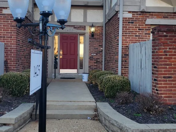 1425 Willow Brook Cove Ct #9, Saint Louis, MO 63146