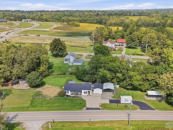 3rd image of 2106 Hamilton Rd