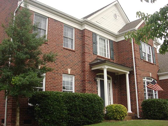 2nd image of 842 Walden Dr