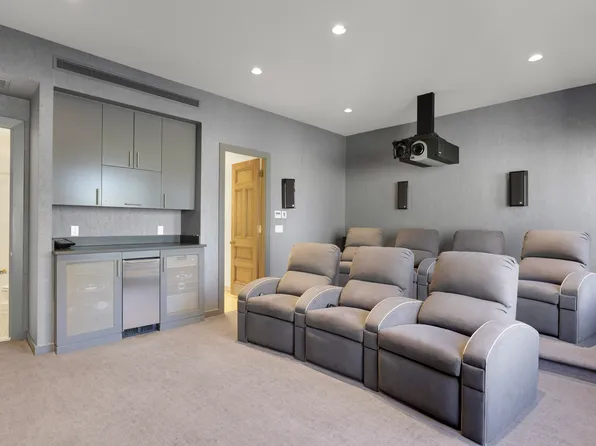 247 Central Park West image 19 of 29