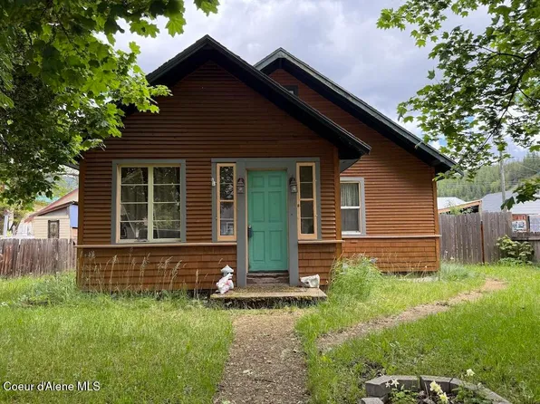 111 E St, Smelterville, ID 83868