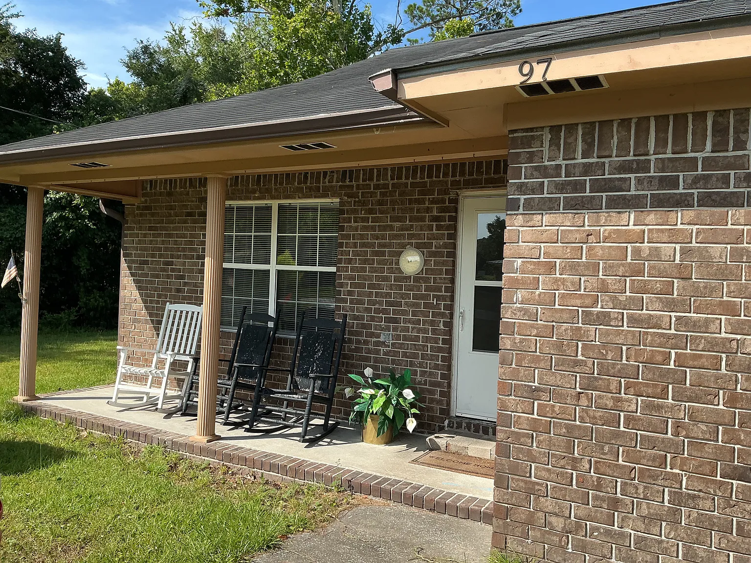3 bed, 1276 sqft, $1,700 — Photo 3