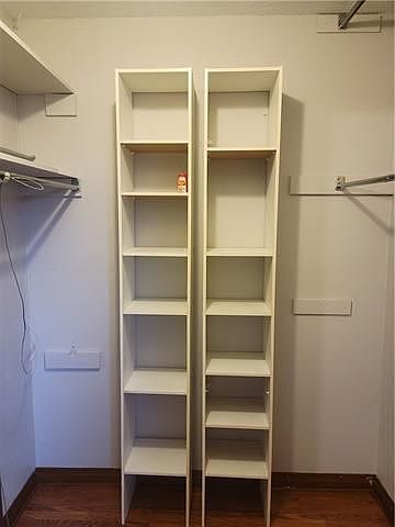 2nd image of 1633 42nd St