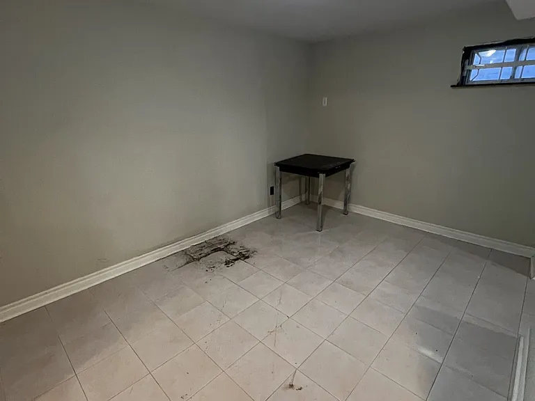 91 Campania Cres — Photo 40