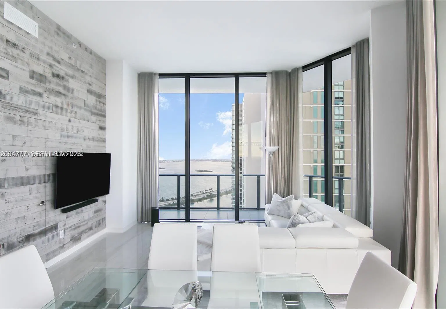 Paraiso Bayviews Condo — Photo 3