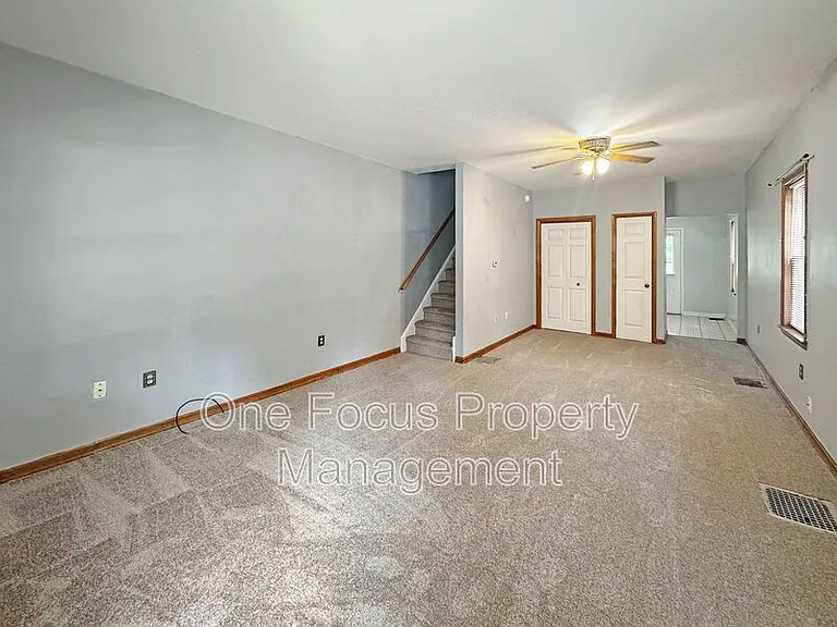 1018 Baldwin St — Photo 5