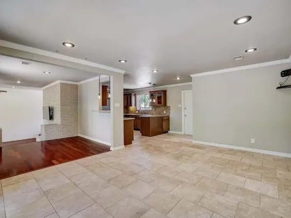 11704 Indianhead Dr, Austin, TX 78753