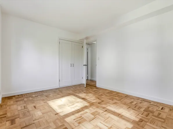 21-15 34th Avenue image 11 of 21