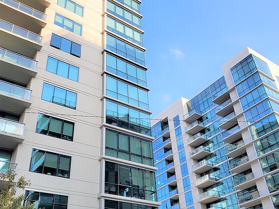 Building Exterior - Green St