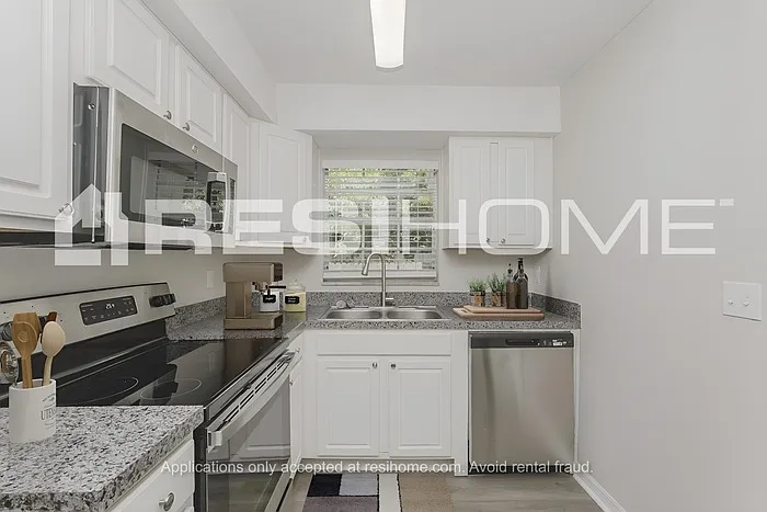 5621 7th St S — Photo 3