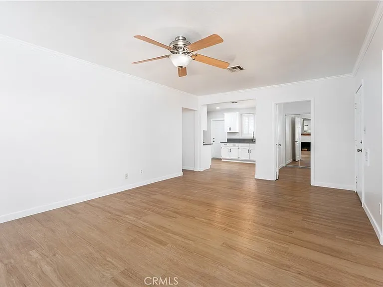 6226 Magnolia Ave — Photo 4
