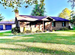 2118 Henryville Bluelick Rd, Henryville, IN 47126