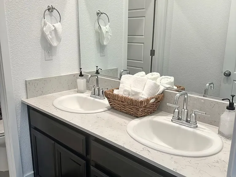 2437 Explorador Dr — Photo 17