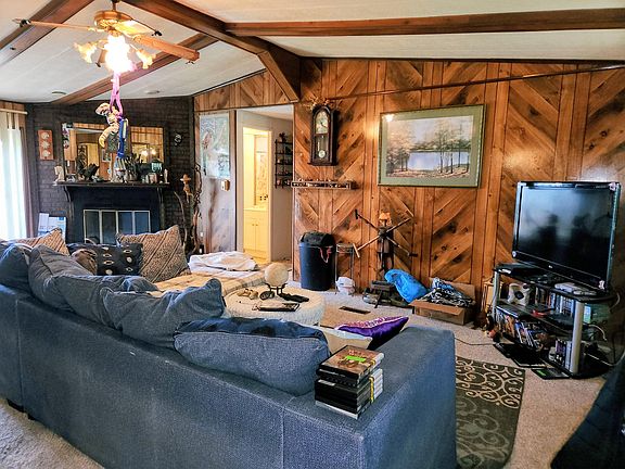 3rd image of 79 White Ave