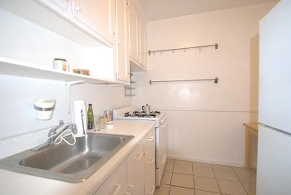 Rented by Rowen Skeg | media 84