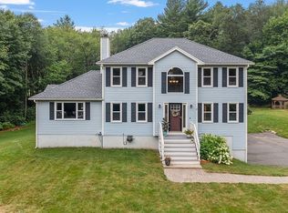 8 Hammond Farm Rd, Haverhill, MA 01832