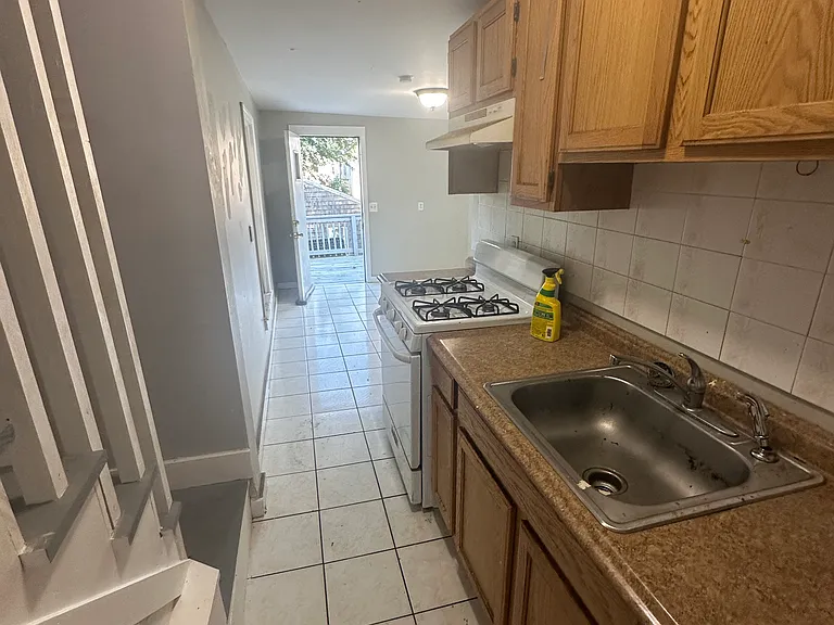 336 Exchange St #2 — Photo 3