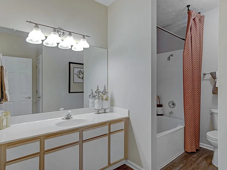 The Legends Apartments — Photo 17
