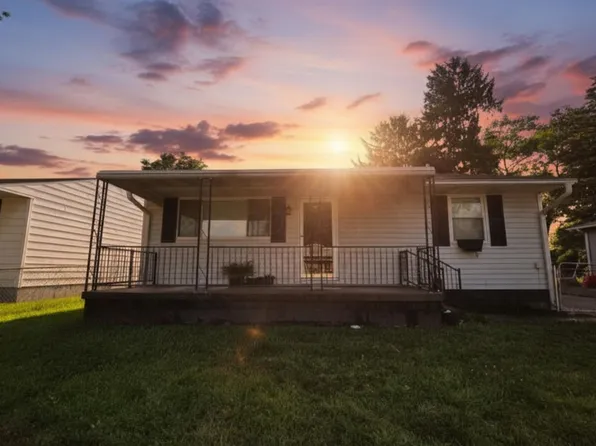 3137 Hillgate Rd, Columbus, OH 43207