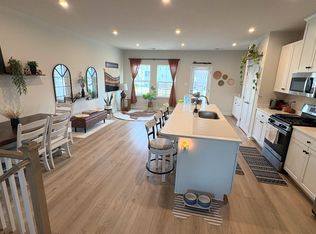 302 Lydia St, Moyock, NC 27958