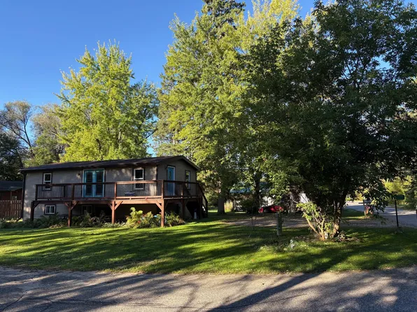 5177 Pioneer St, Rhinelander, WI 54501