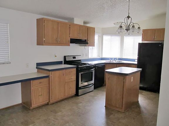 5th image of 6130 Camino Real Space 219