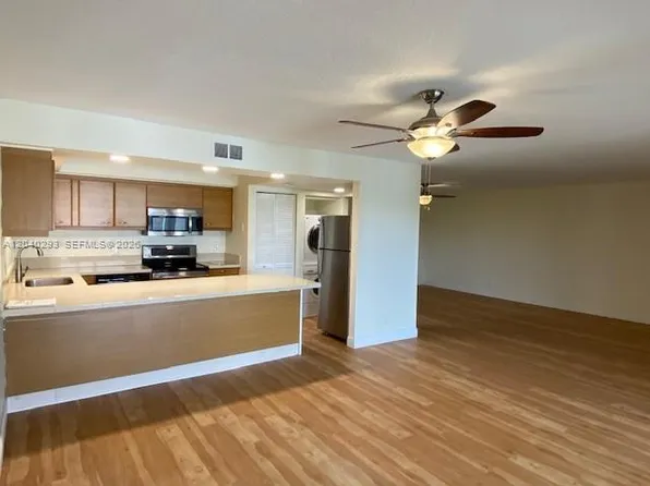 520 Orton Ave APT 503, Fort Lauderdale, FL 33304