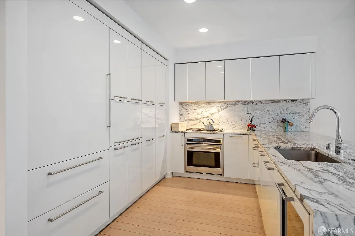 1 bed, 2.0 bath, 1633 sqft, $8,900 — Photo 4